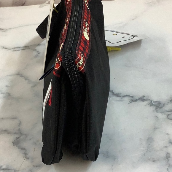 NWT Lesportsac Small Wristlet Hello Kitty - Picture 6 of 6